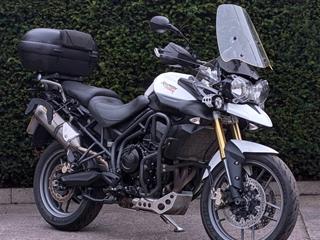 TRIUMPH TIGER 800 