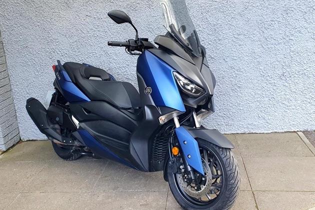 YAMAHA XMAX 400