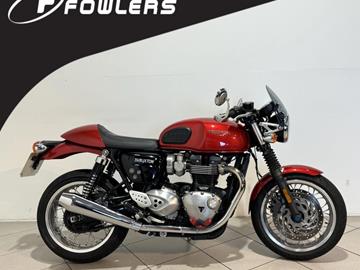 TRIUMPH THRUXTON 1200