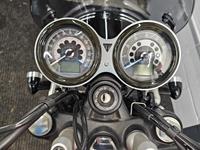 TRIUMPH SPEED TWIN 1200