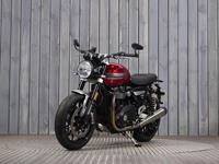 TRIUMPH SPEED TWIN 1200