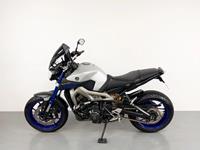 YAMAHA MT-09