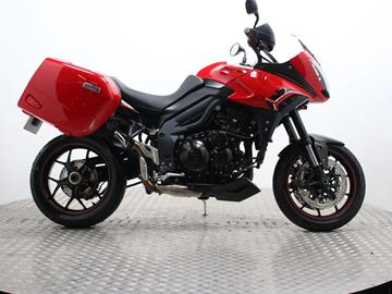 TRIUMPH TIGER 1050