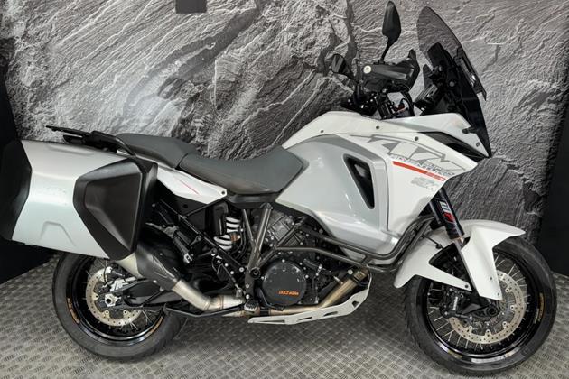 KTM 1290 SUPER ADVENTURE