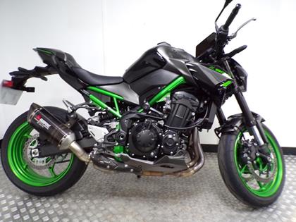 KAWASAKI Z900