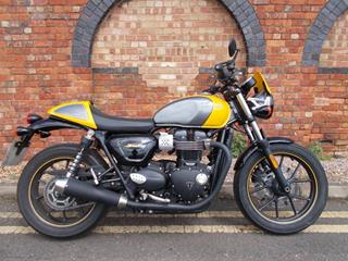 TRIUMPH STREET CUP 