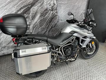 TRIUMPH TIGER 800 XR