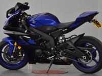 YAMAHA R6