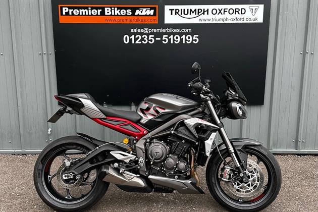 TRIUMPH STREET TRIPLE 765 RS