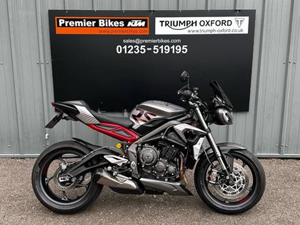 TRIUMPH STREET TRIPLE 765 RS