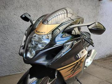 SUZUKI GSX1300R HAYABUSA