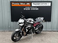 TRIUMPH STREET TRIPLE 765 RS