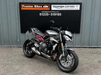 TRIUMPH STREET TRIPLE 765 RS