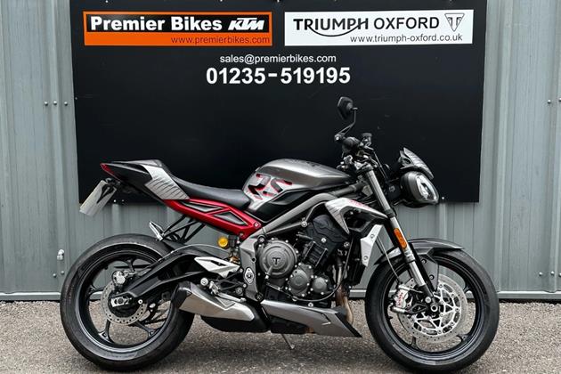 TRIUMPH STREET TRIPLE 765 RS