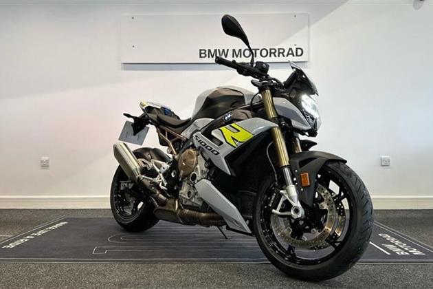 BMW S1000R