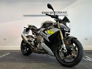 BMW S1000R