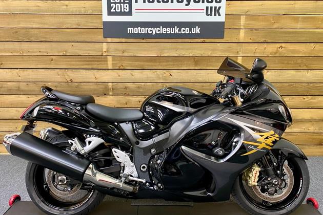 SUZUKI GSX1300R HAYABUSA