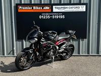 TRIUMPH STREET TRIPLE 765 R