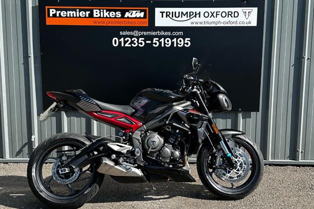 TRIUMPH STREET TRIPLE 765 R