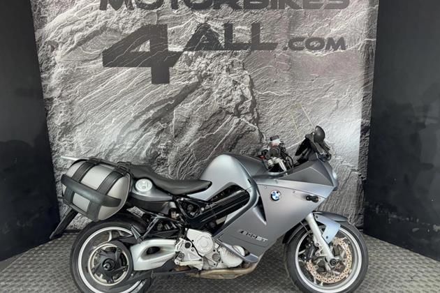 BMW F800ST