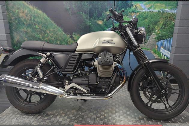 MOTO-GUZZI V7 STONE