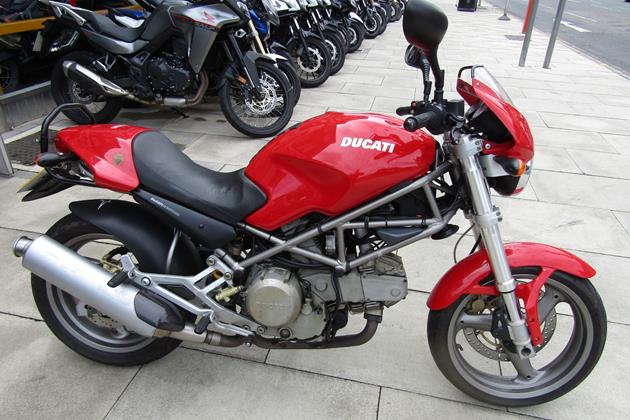 DUCATI MONSTER 600