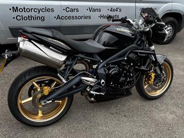 TRIUMPH STREET TRIPLE R