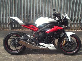 TRIUMPH STREET TRIPLE R 