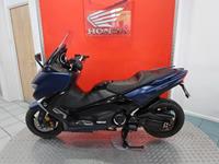 YAMAHA TMAX 530