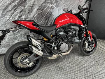 DUCATI MONSTER 937