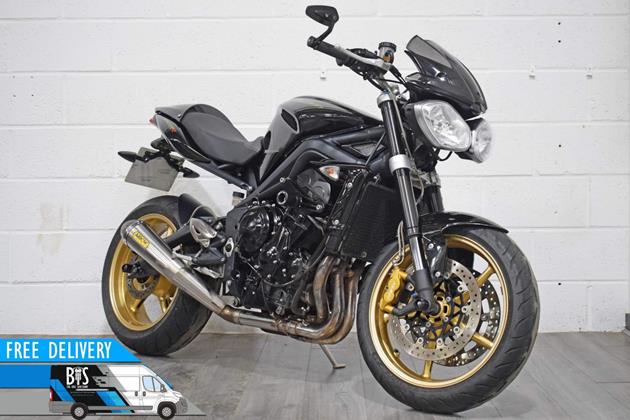 TRIUMPH STREET TRIPLE R