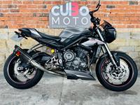 TRIUMPH STREET TRIPLE 765 RS