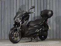 YAMAHA XMAX 250