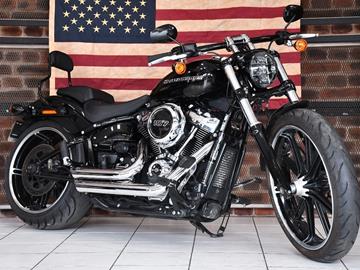 HARLEY-DAVIDSON BREAKOUT