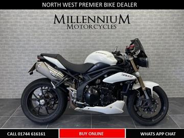 TRIUMPH SPEED TRIPLE 1050