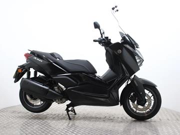 YAMAHA XMAX 300