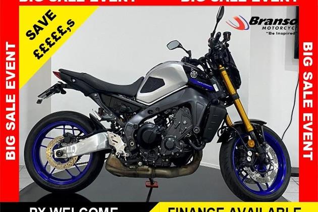 YAMAHA MT-09