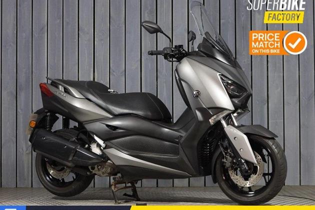 YAMAHA XMAX 300