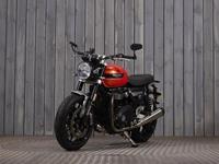 TRIUMPH SPEED TWIN 1200