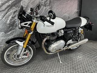 TRIUMPH THRUXTON 1200 R 