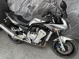 YAMAHA FZS1000 FAZER 