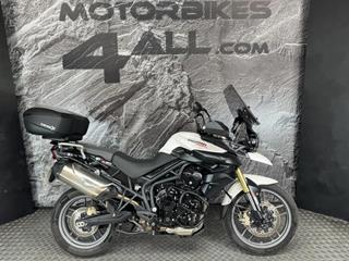 TRIUMPH TIGER 800 