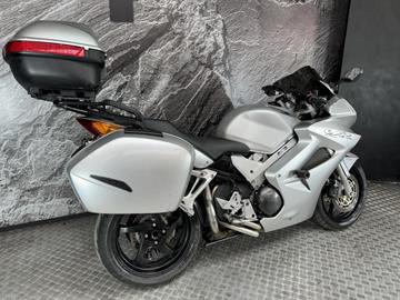 HONDA VFR800