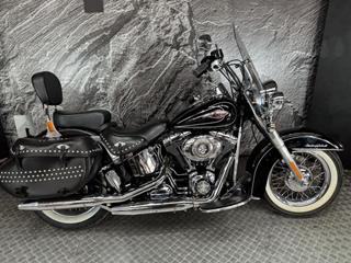 HARLEY-DAVIDSON HERITAGE CLASSIC 