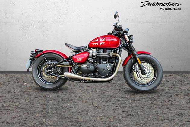 TRIUMPH BONNEVILLE BOBBER