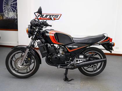 YAMAHA RD350