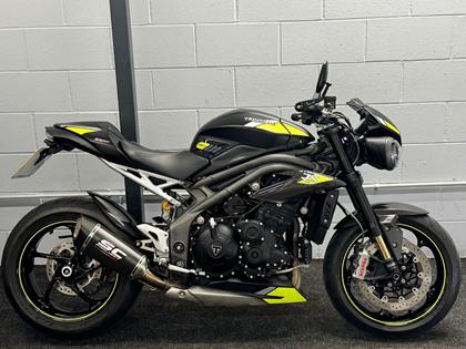 TRIUMPH SPEED TRIPLE 1050