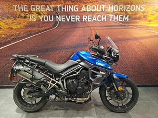 TRIUMPH TIGER 800 