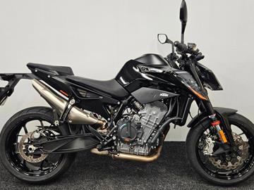 KTM 890 DUKE