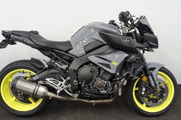 YAMAHA MT-10